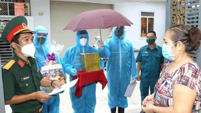 Lễ tưởng niệm đồng bào tử vong và cán bộ, chiến sĩ hy sinh do Covid-19 vào ngày 19/11