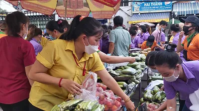 Quận 6: Đến tận cơ sở chăm lo đoàn viên công đoàn – công nhân lao động