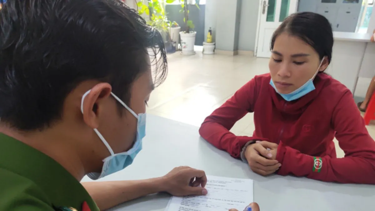 Tin tức pháp luật hôm nay: Giả nhân viên ngân hàng lừa đảo cho vay lãi suất 0 đồng