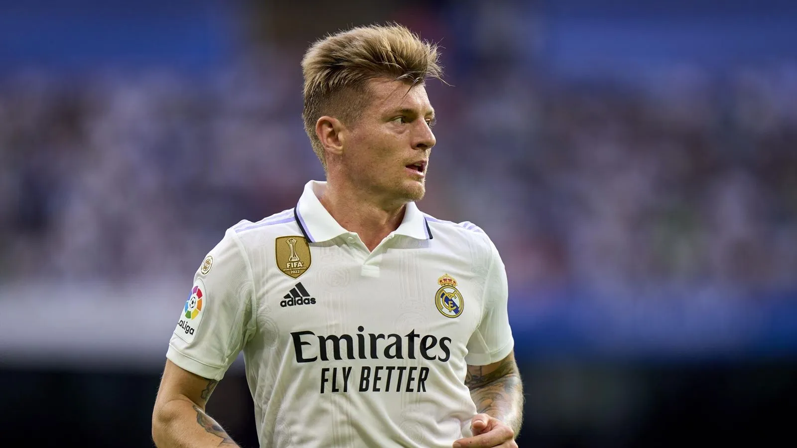 CHÍNH THỨC: Toni Kroos chốt hạ tương lai tại Real Madrid