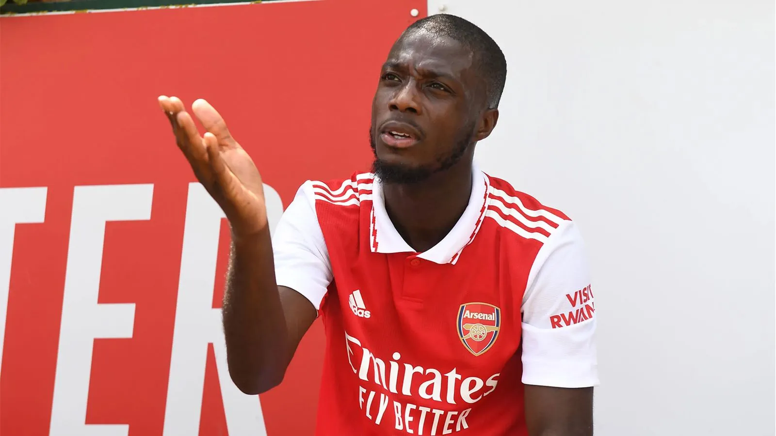 Nicolas Pepe rời Arsenal theo phong cách của một ông hoàng