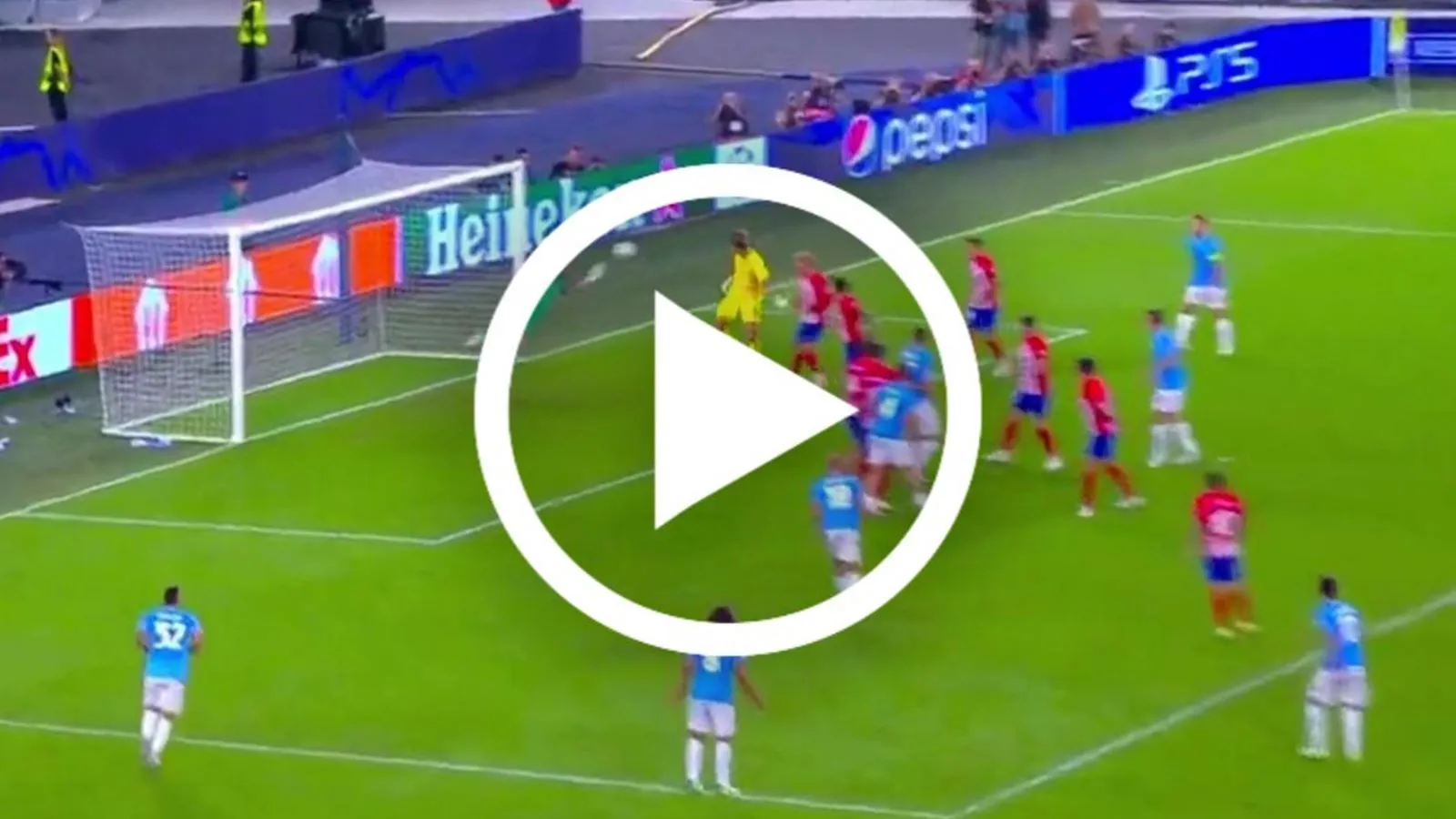 VIDEO: Thủ môn ghi bàn điên rồ phút 90+5 khiến Atletico Madrid ôm hận