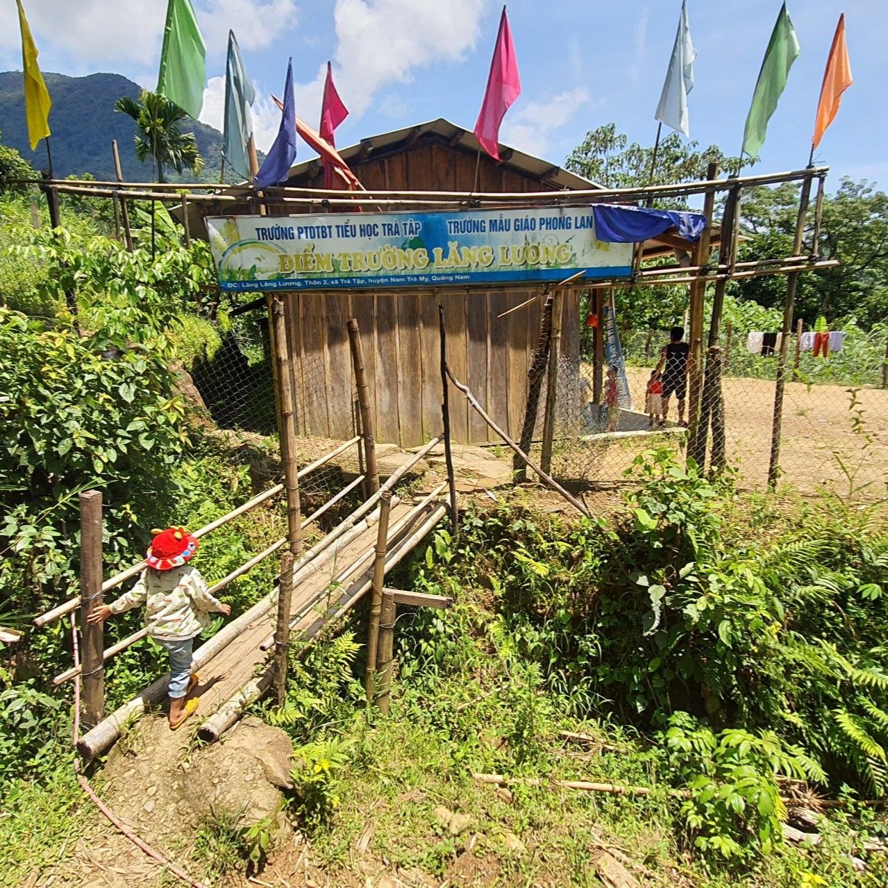 Đến nơi trường không có điện