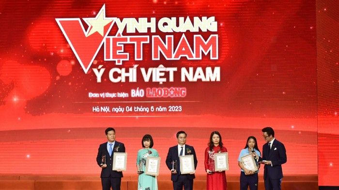 Vinh quang Việt Nam sẽ vinh danh tuyển bóng đá nữ Việt Nam