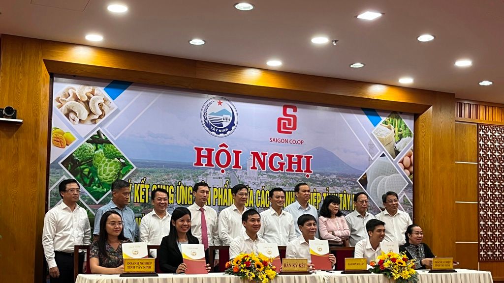 Saigon Co.op và DN tỉnh Tây Ninh ký kết cung ứng sản phẩm