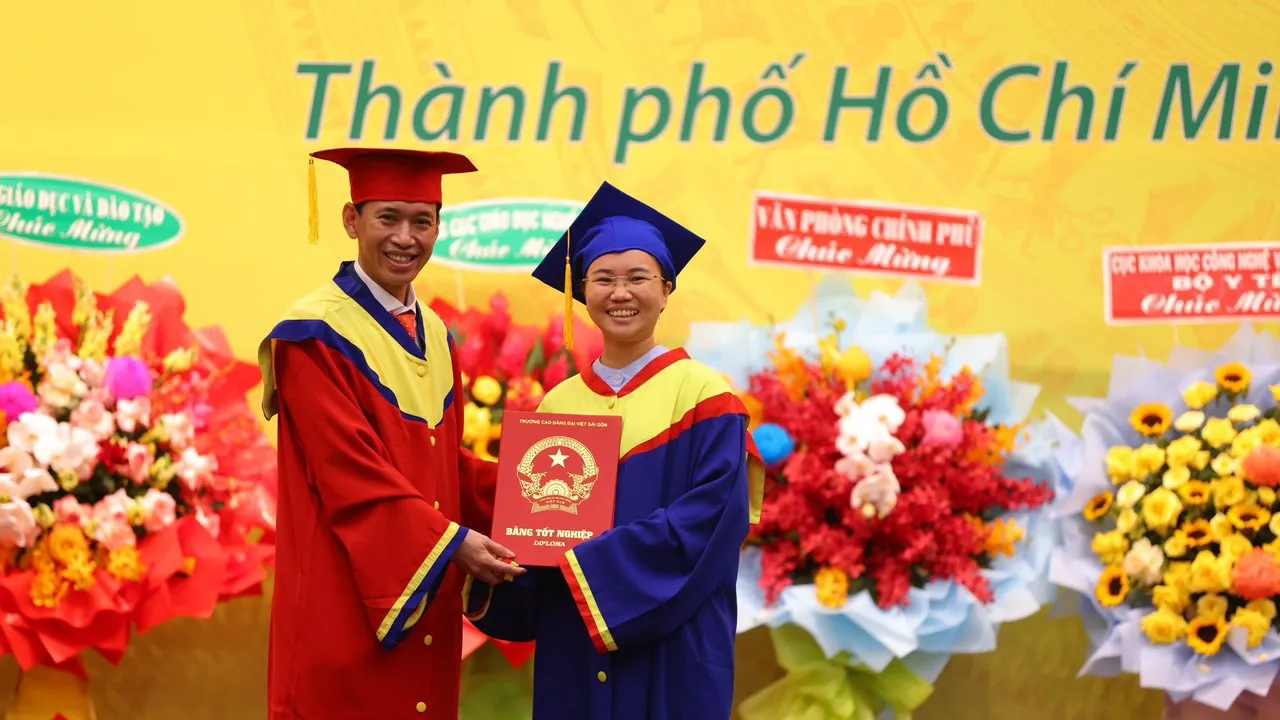 Trường Cao đẳng Đại Việt Sài Gòn Khai giảng năm học mới.