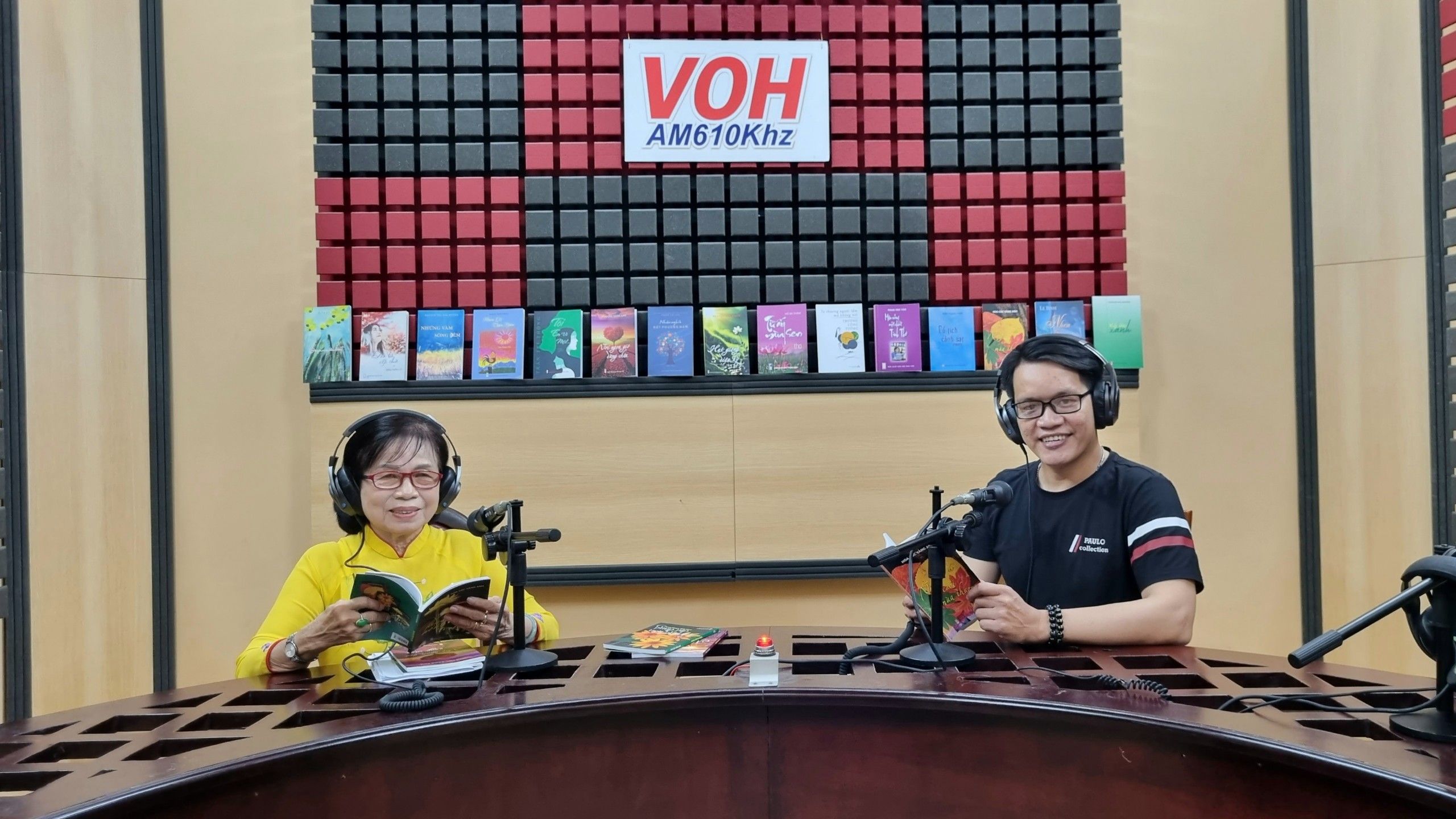 Nhà thơ Hoa Cúc Vàng Anh thắm hường ký ức nghề giáo