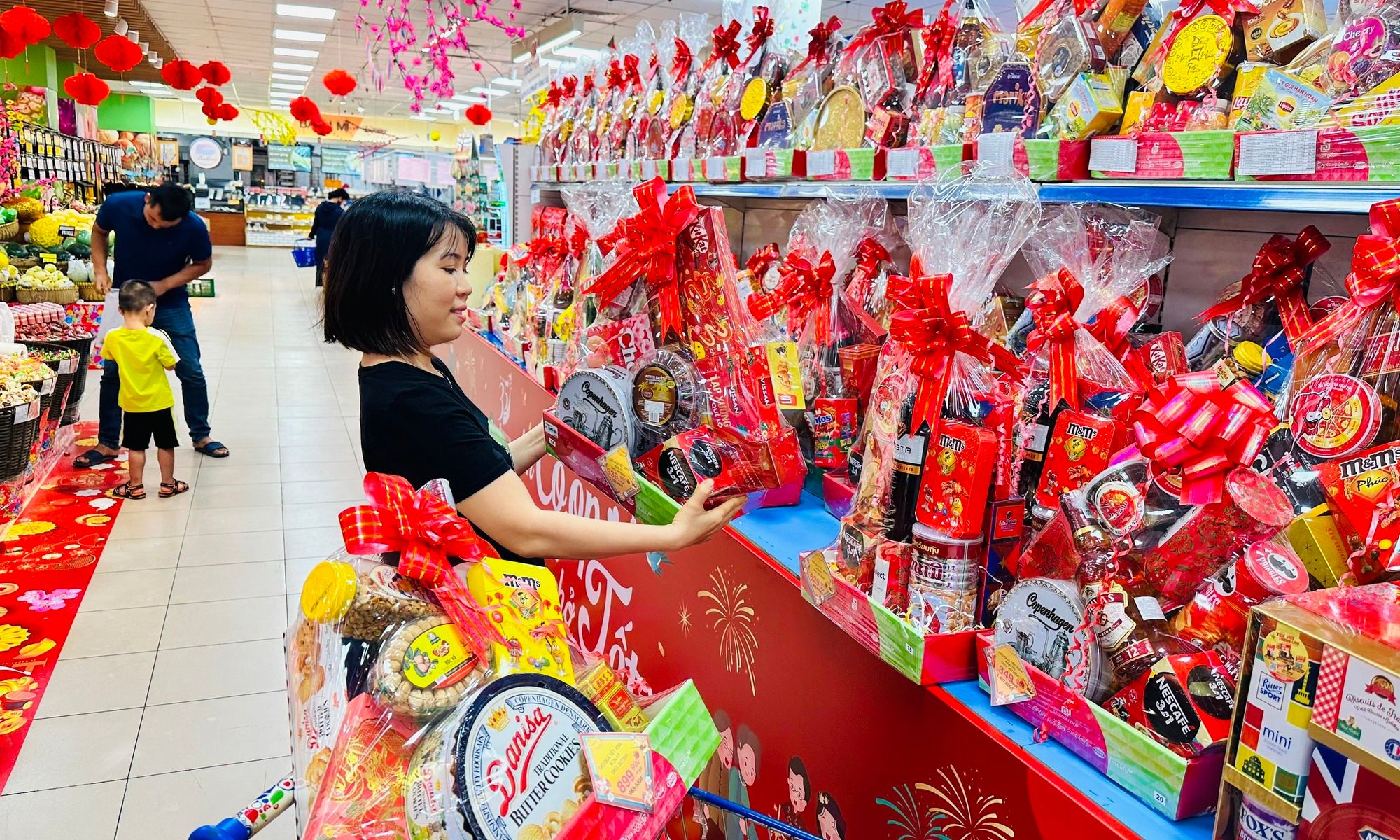 Đến Co.op chở Tết về
