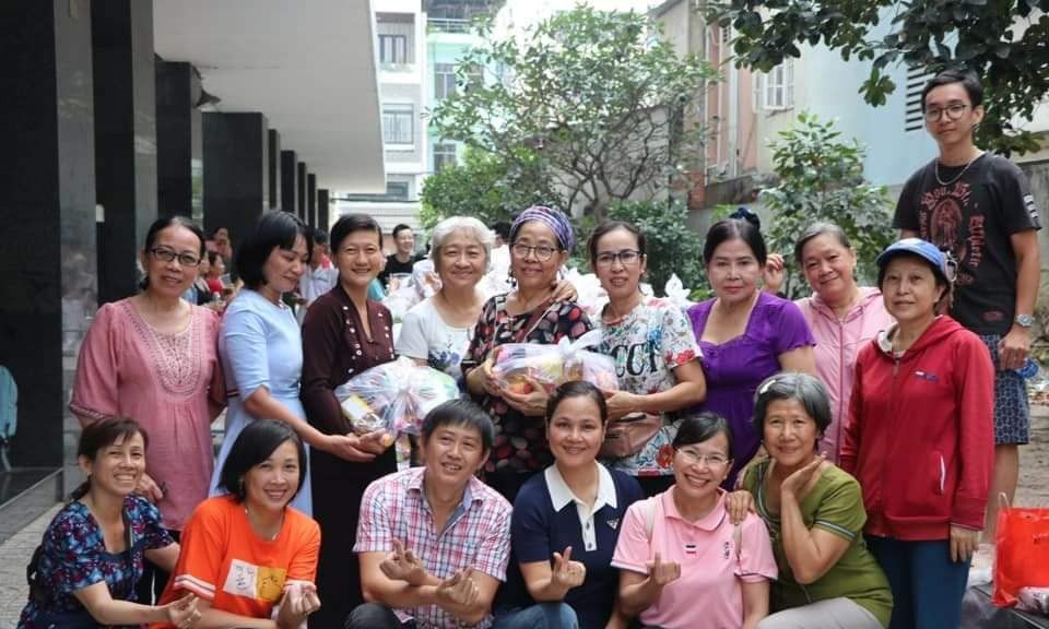Vì thương mà đến