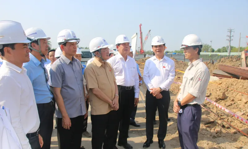 Phó Chủ tịch Quốc hội Nguyễn Đức Hải kiểm tra tiến độ Dự án Vành đai 3 