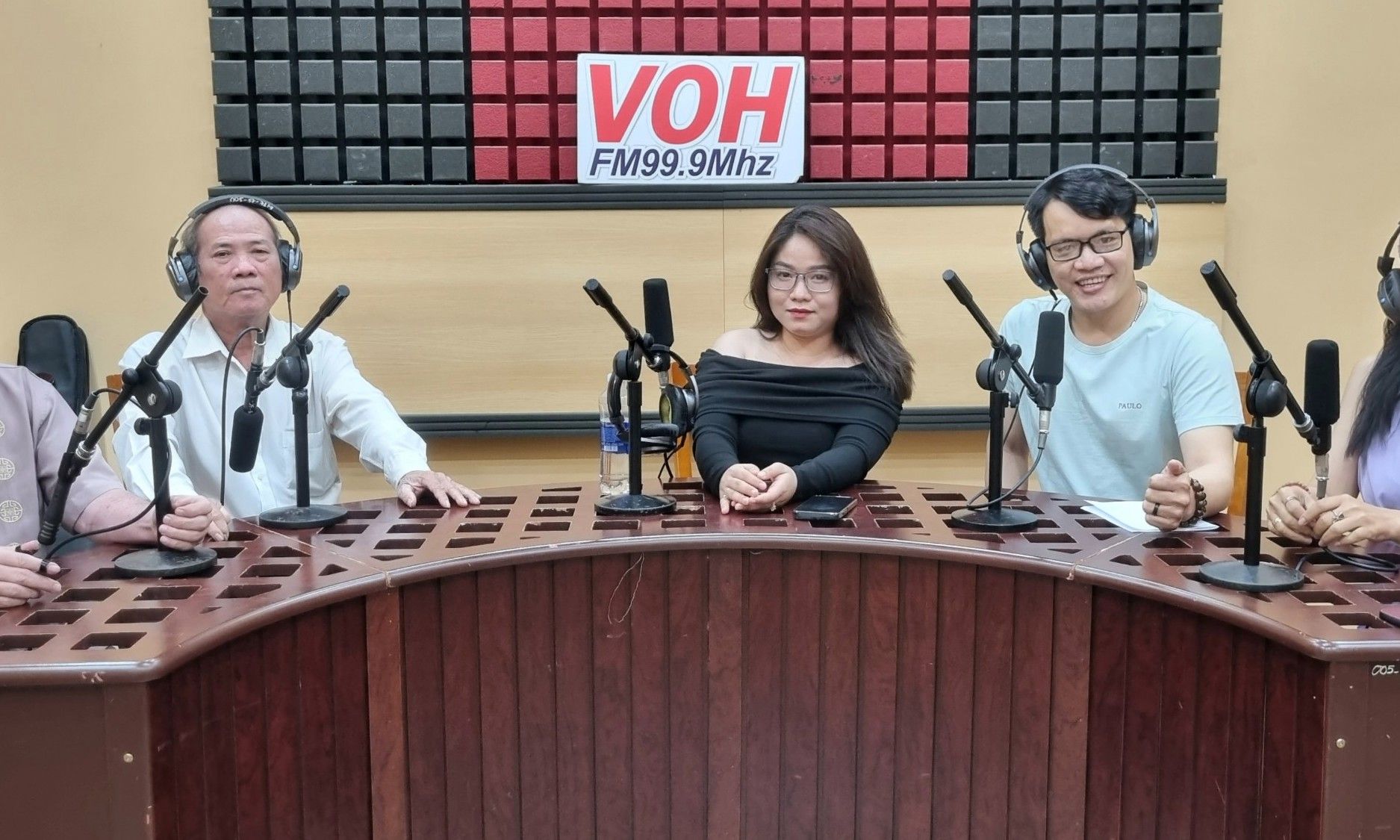 Chuông vàng 2018 Kim Cương - bén duyên vai đào tính cách