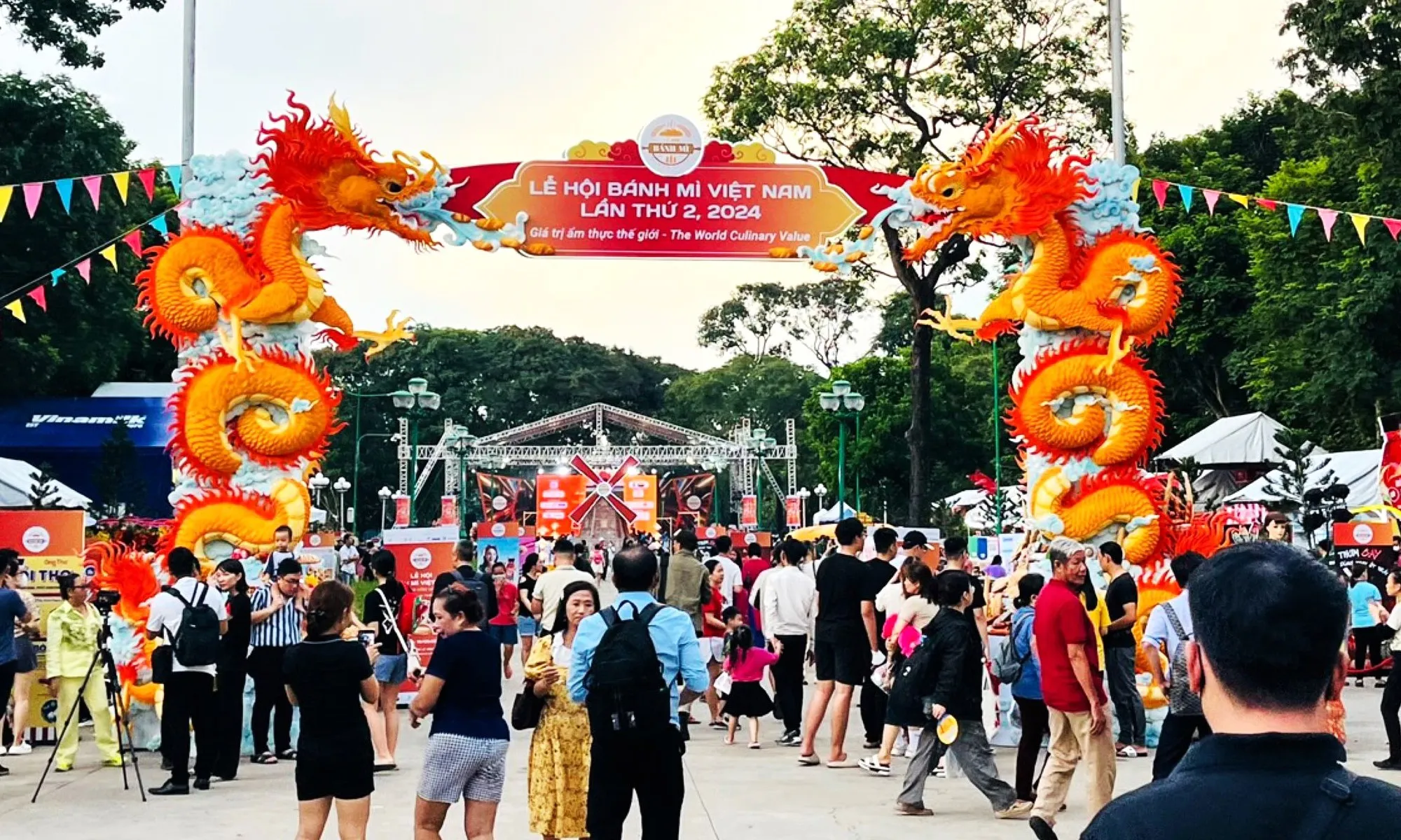 Lượng khách tham gia Lễ hội Bánh Mì Việt Nam lần 2 tăng hơn 50% so với dự kiến ban đầu