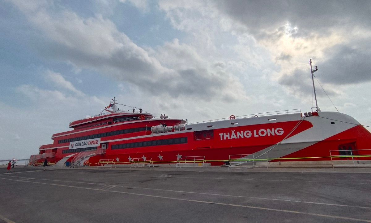 Tạm ngưng trung chuyển khách tàu cao tốc TP.HCM - Côn Đảo