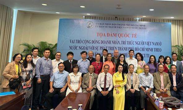 Vai trò cộng đồng doanh nhân, trí thức người Việt Nam ở nước ngoài với sự phát triển TPHCM