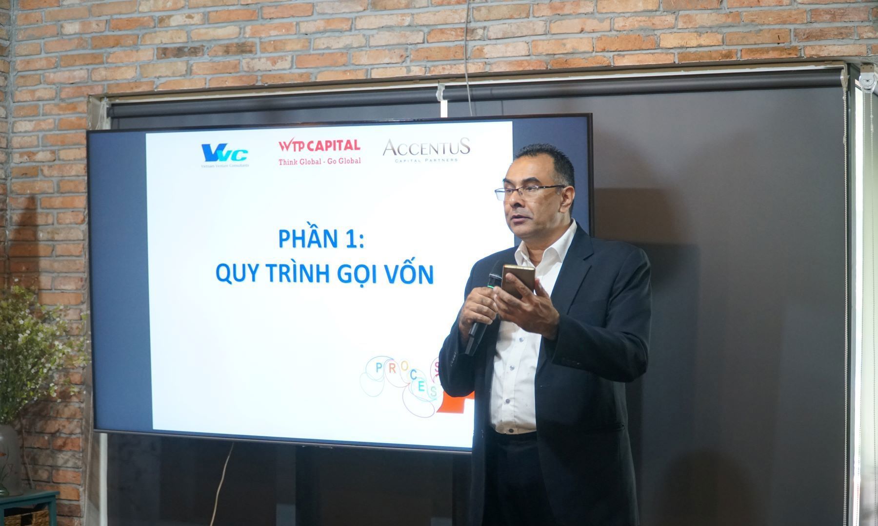 Hội thảo :&quot;Tăng sức mạnh tài chính và Gọi vốn thời 4.0&quot;