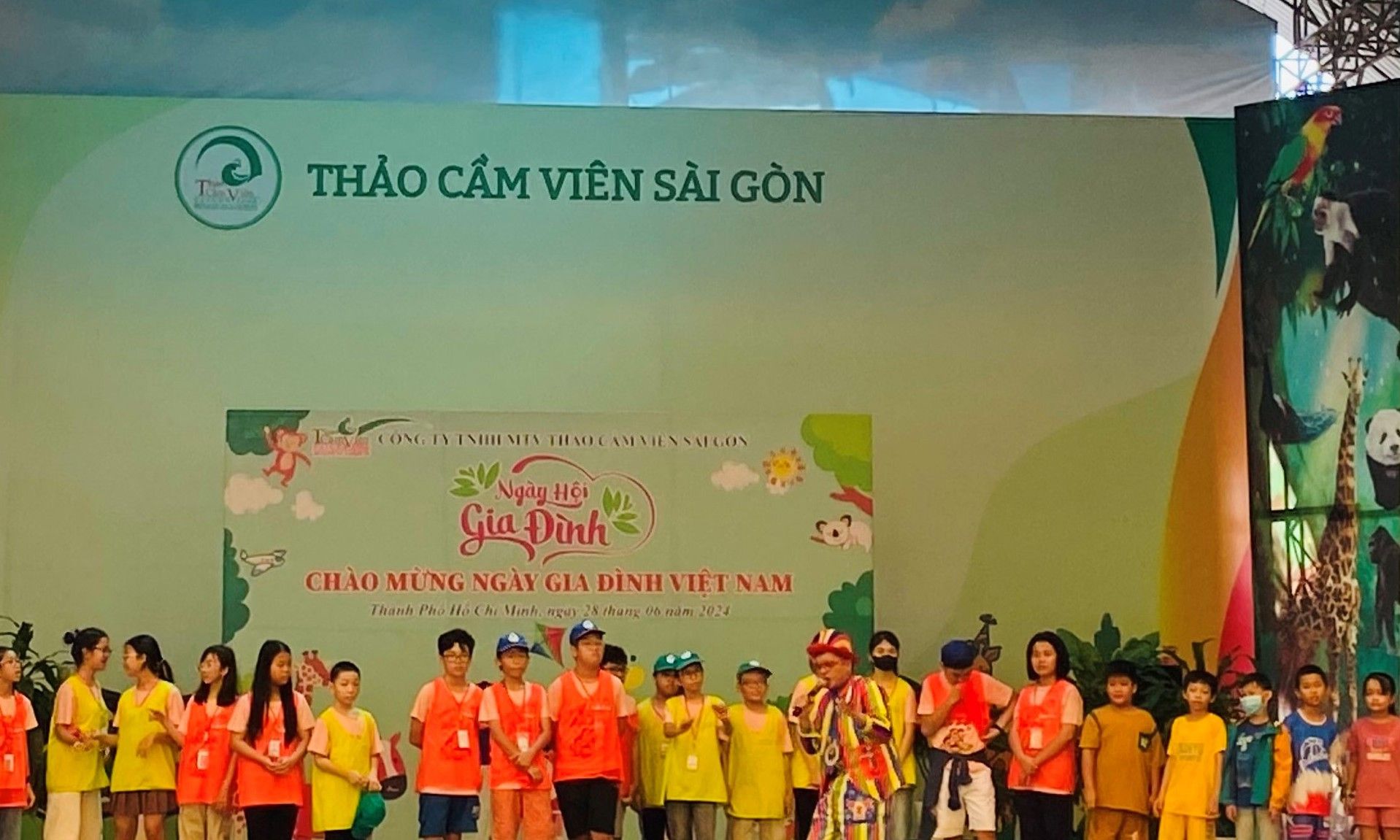 Vui hè sôi động tại Thảo Cầm Viên