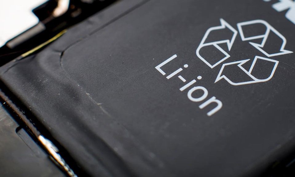 'Hóa chất vĩnh viễn' được tìm thấy trong pin lithium-ion gây hại cho môi trường