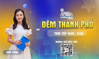 Người nâng niu ấm trà Việt