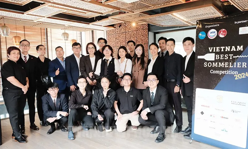 Tìm kiếm Người phục vụ rượu vang giỏi nhất Việt Nam