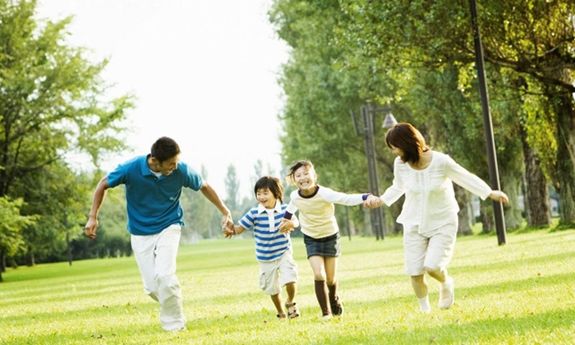 Sự khác biệt giữa trẻ được nuôi dưỡng bởi cha mẹ “yêu thương nhau” và “không yêu thương nhau