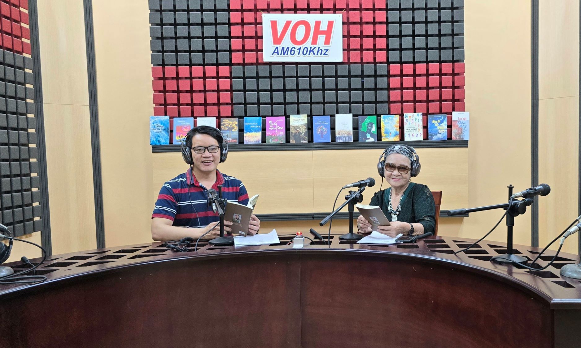 “Hòa âm đêm” của nhà thơ, nhạc sĩ Trương Tuyết Mai ở tuổi 80