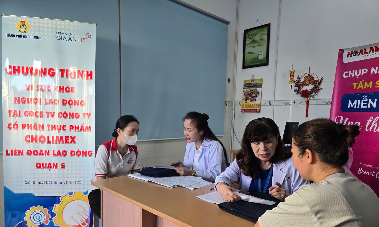 Gần 200 nữ công nhân được thăm, khám sức khỏe miễn phí từ chương trình :”Vì sức khỏe người lao động”