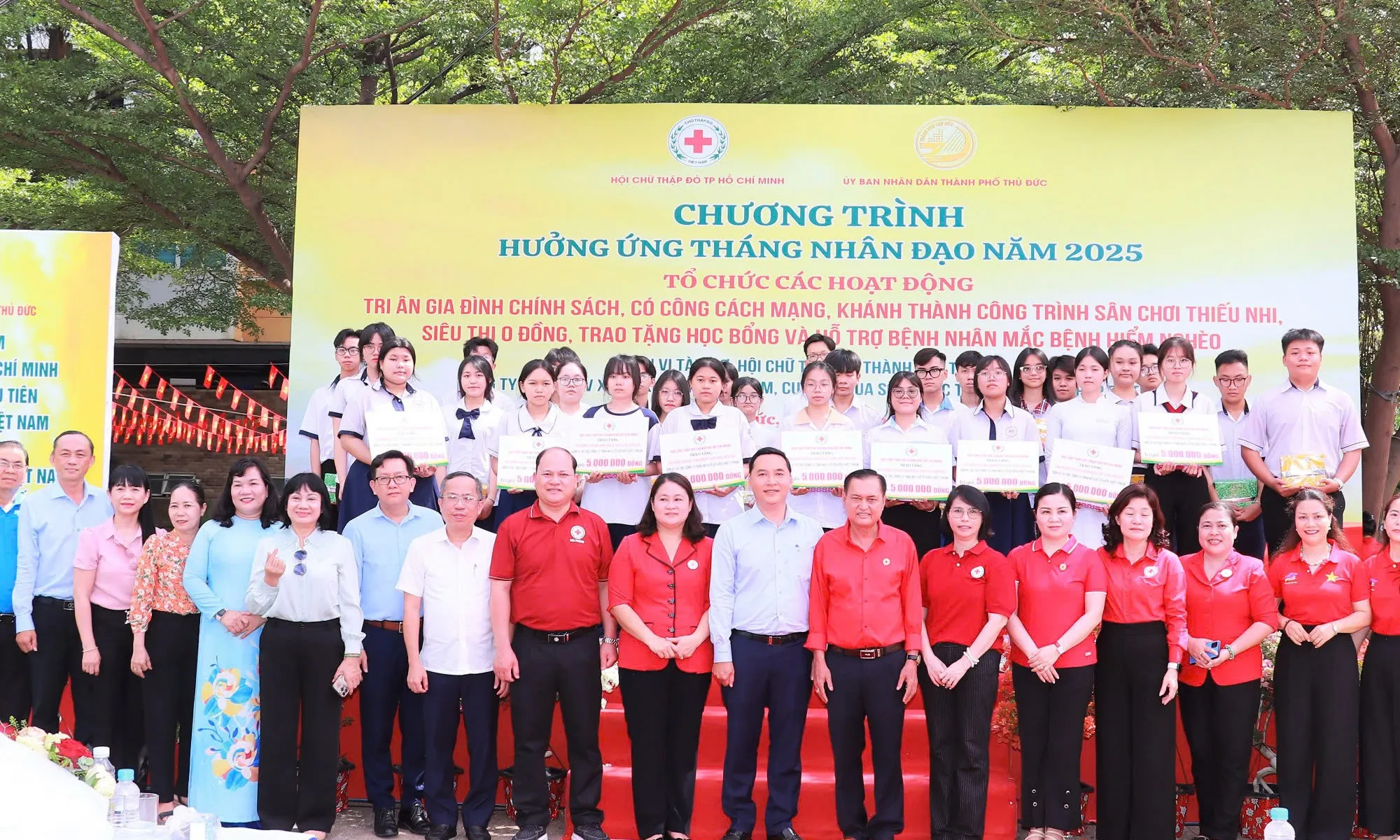 Hành trình chọn ngành, chọn trường của học sinh lớp 12 