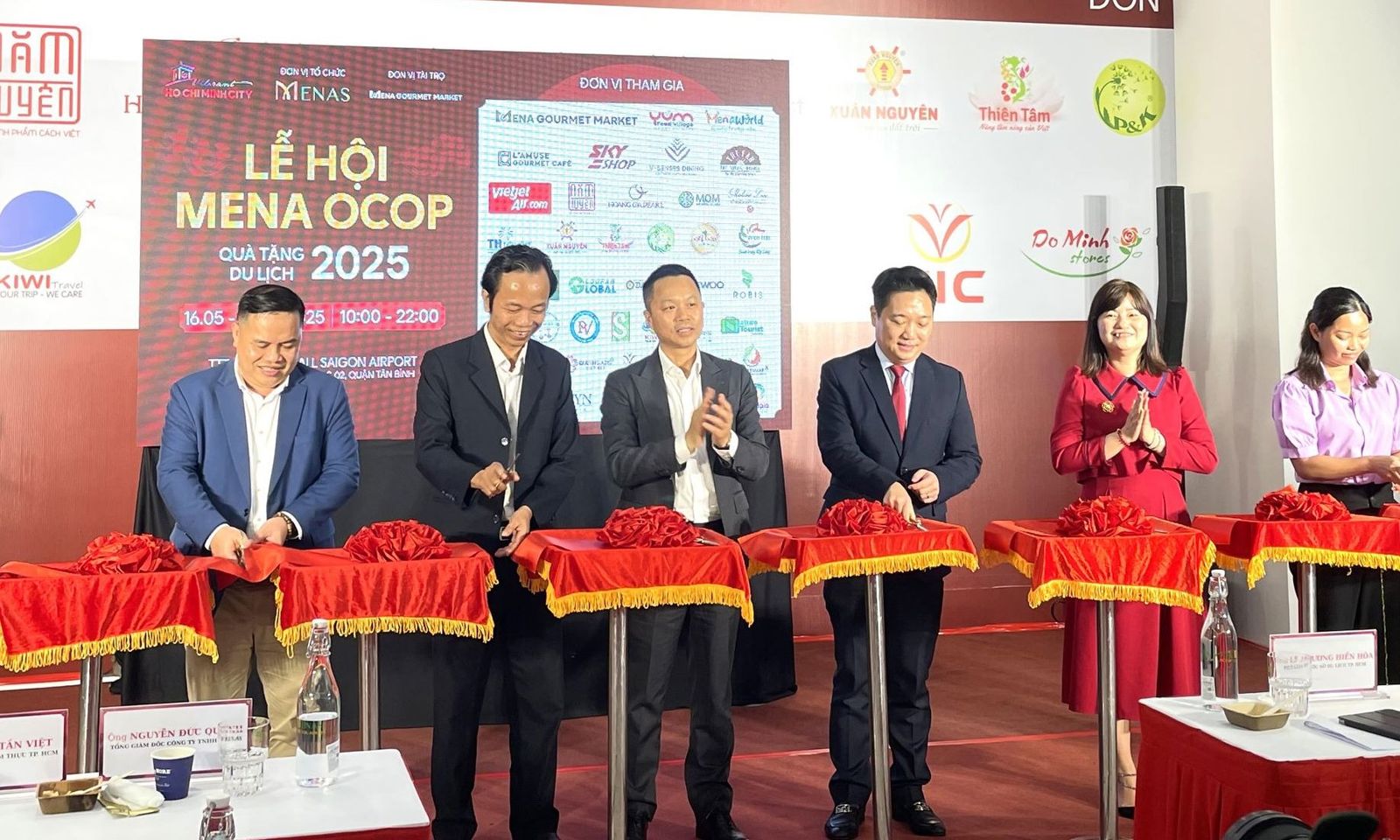 TPHCM lần đầu tiên tổ chức lễ hội đặc sản địa phương Mena OCOP - Quà tặng du lịch 2025”