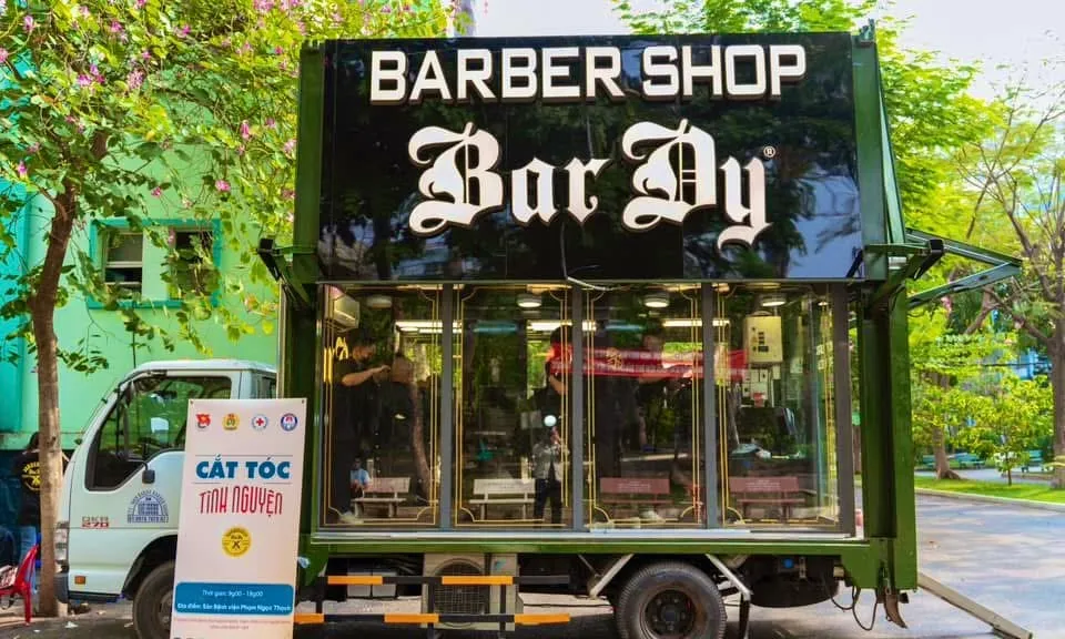 Mô hình cắt tóc miễn phí cho người khó khăn