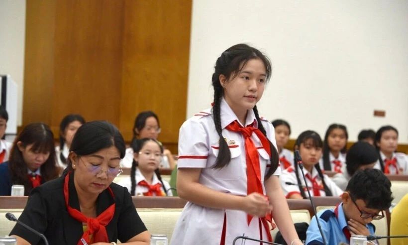 Les dirigeants de Hô Chi Minh-Ville rencontrent et écoutent les enfants