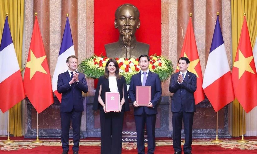 Le Vietnam et la France coopèrent dans le transfert de technologie de production de vaccins