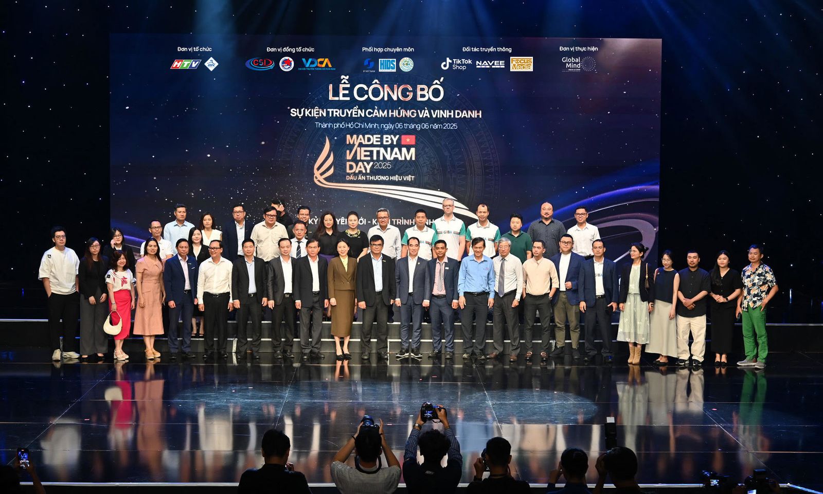 Made By VietNam Day 2025 - chương trình truyền cảm hứng và vinh danh thương hiệu Việt