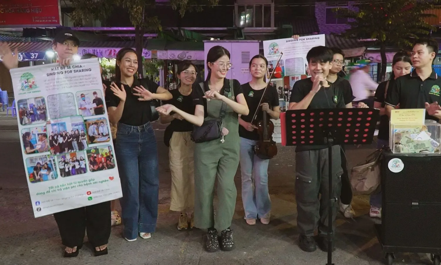 Nhóm bạn trẻ dùng tiếng hát giúp đỡ bệnh nhi nghèo