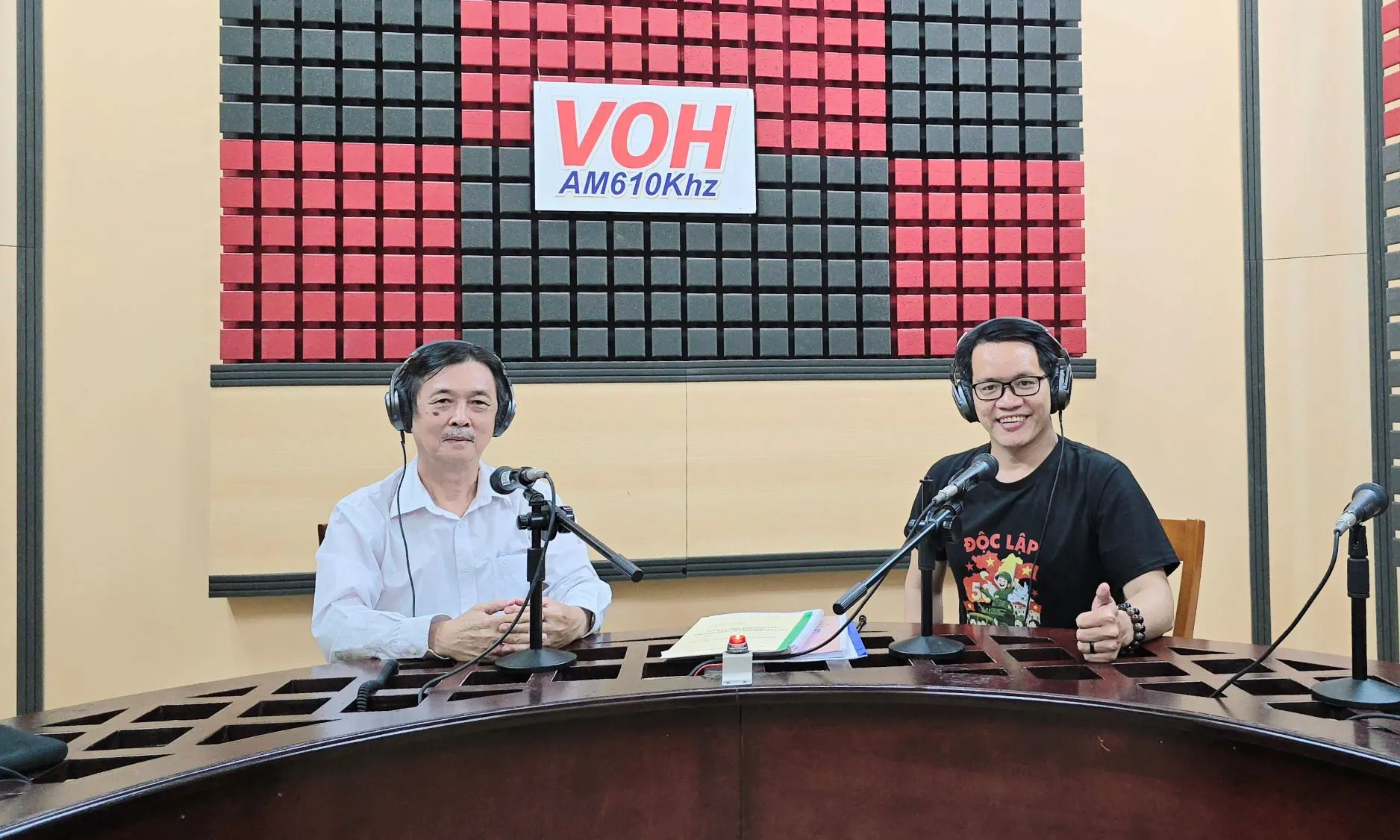 Nhạc sĩ Đặng Văn Bông dâng Người 50 mùa hoa