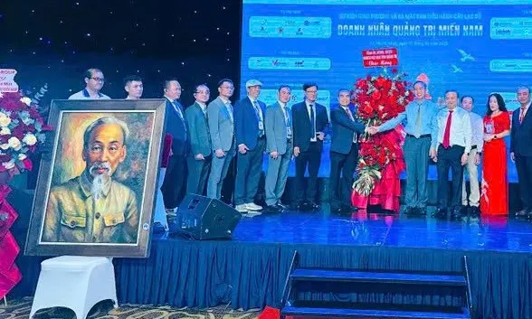 Ông Nguyễn Đặng Hiến làm Chủ tịch CLB Doanh nhân Quảng Trị miền Nam.