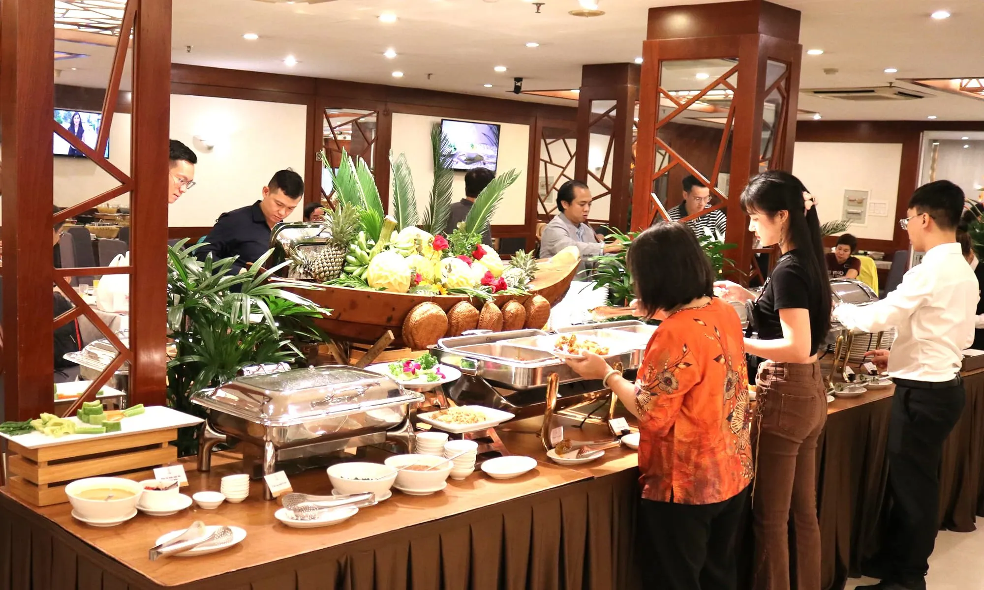 Thưởng thức ẩm thực chay ở Viễn Đông Hotel - xu hướng sống xanh mùa Vu lan báo hiếu
