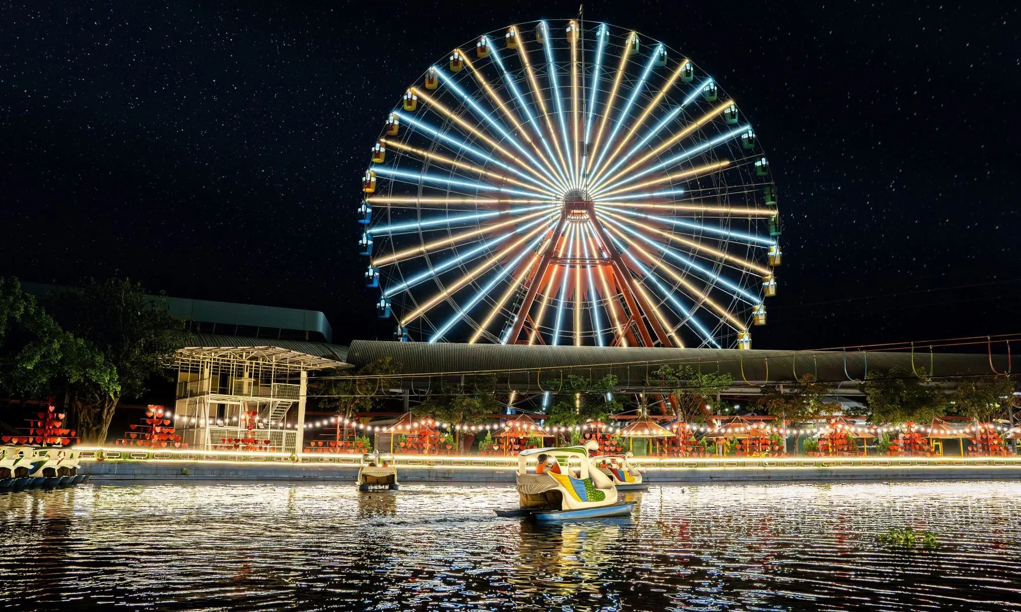 Lần đầu tiên Suối Tiên ra mắt Tour đêm phục vụ du khách dịp Quốc khánh 2/9