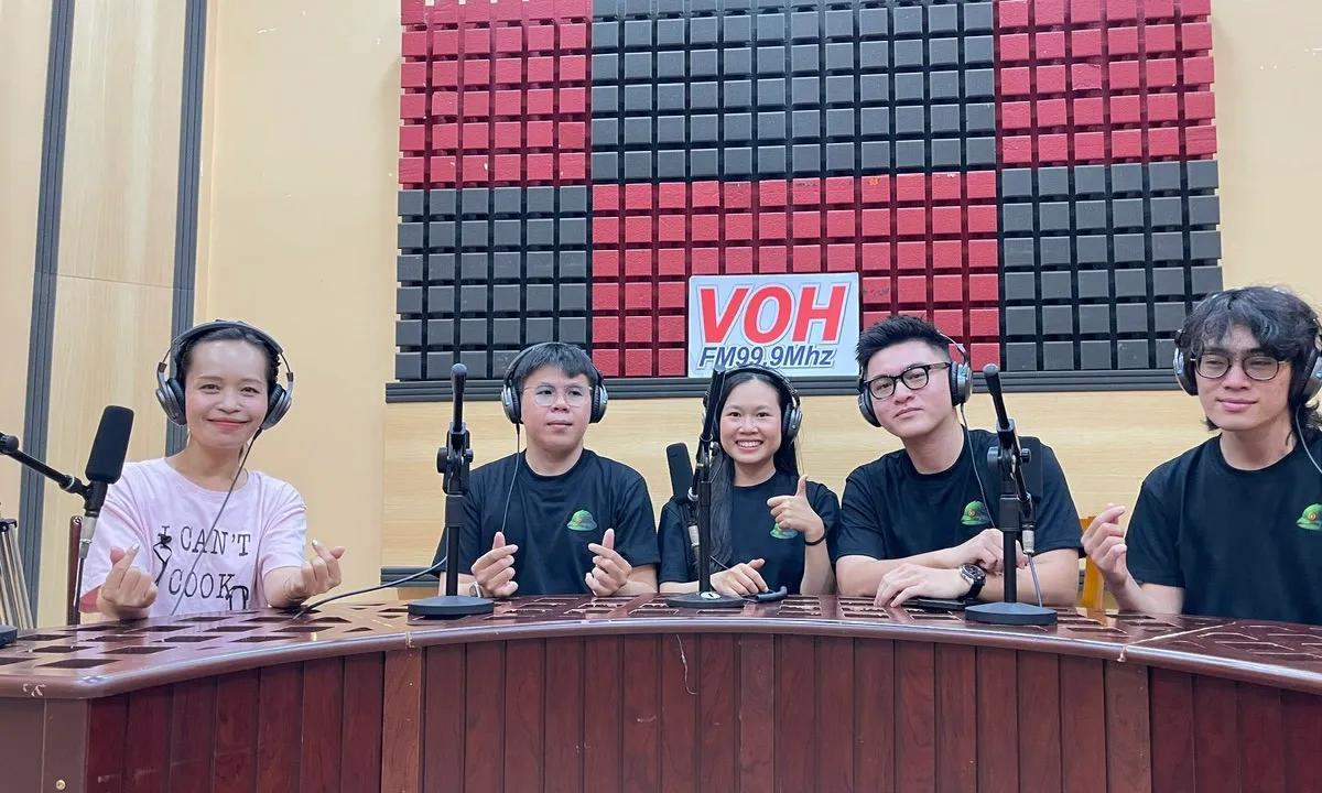 Phục dựng tư liệu sử quý giá bằng Ai với dự án Sao đầu mũ