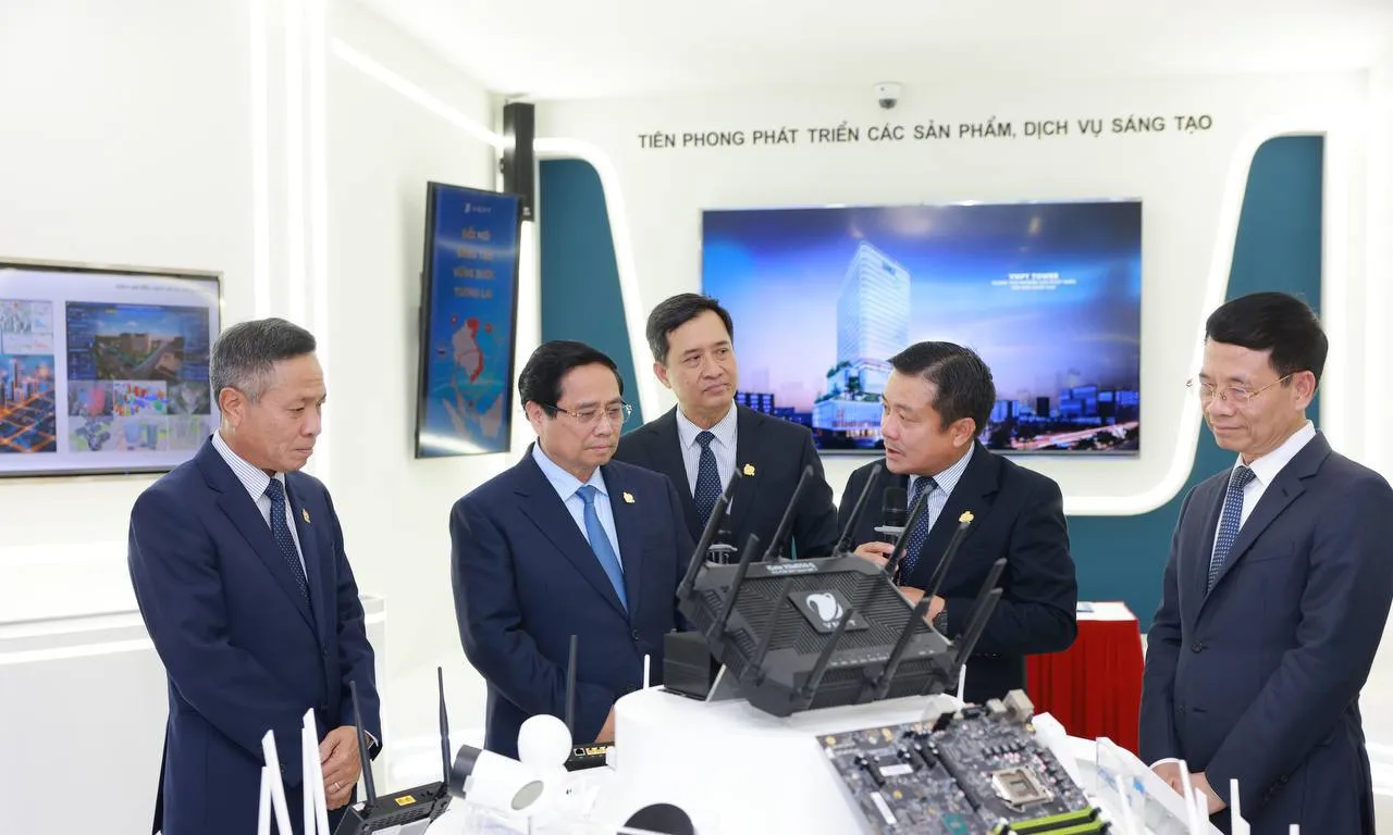 VNPT ĐÓN NHẬN DANH HIỆU ANH HÙNG LAO ĐỘNG: DẤU ẤN ĐỔI MỚI – TIÊN PHONG - SÁNG TẠO