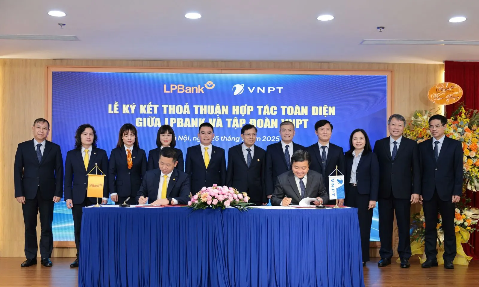 VNPT và LBBank ký kết hợp tác toàn diện thúc đẩy chuyển đổi số và phát triển bền vững