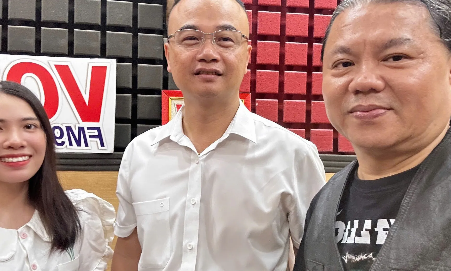 Nhạc sĩ Vũ Công Minh giới thiệu 