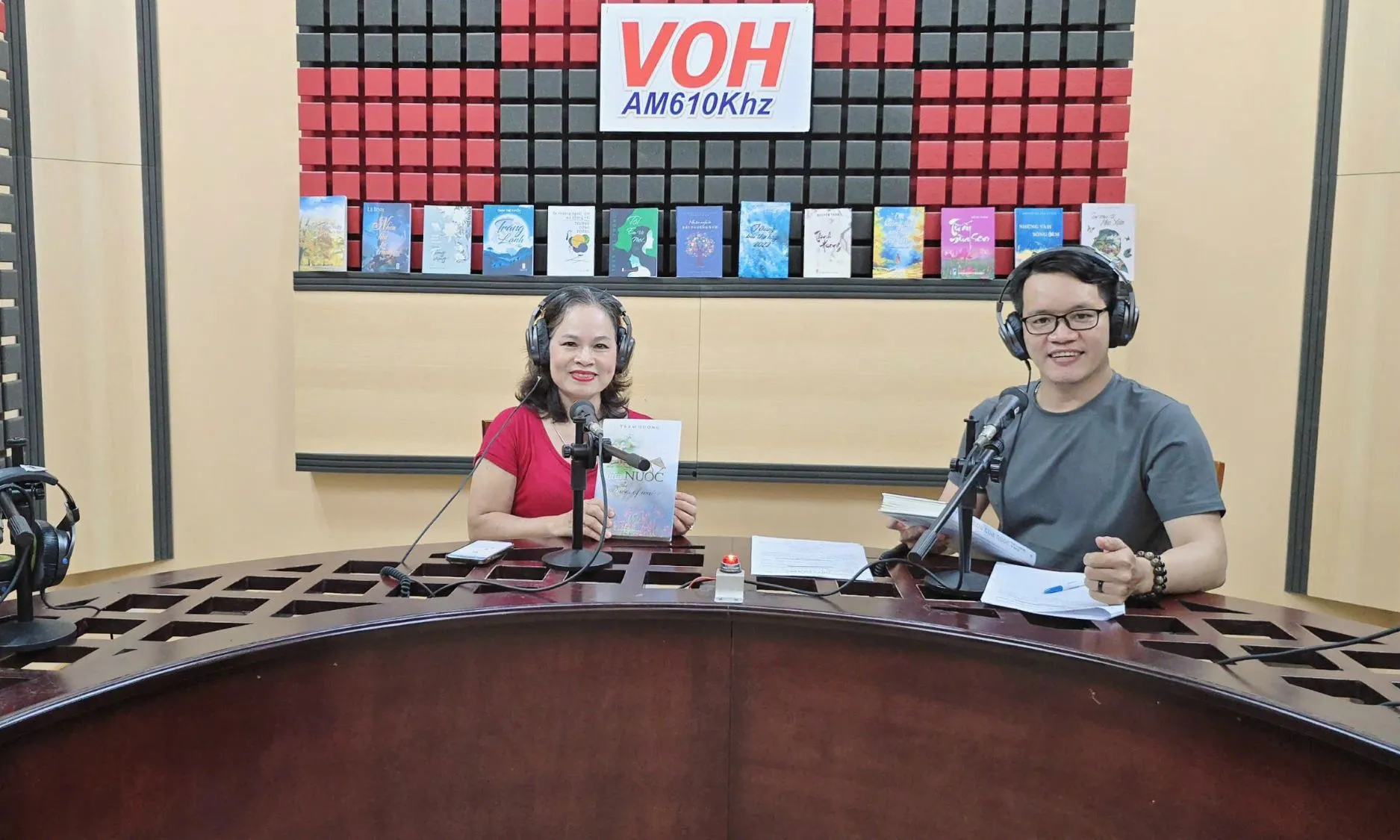 “Hoa của nước” - Những bông hoa bất tử trong trường ca của Trầm Hương 