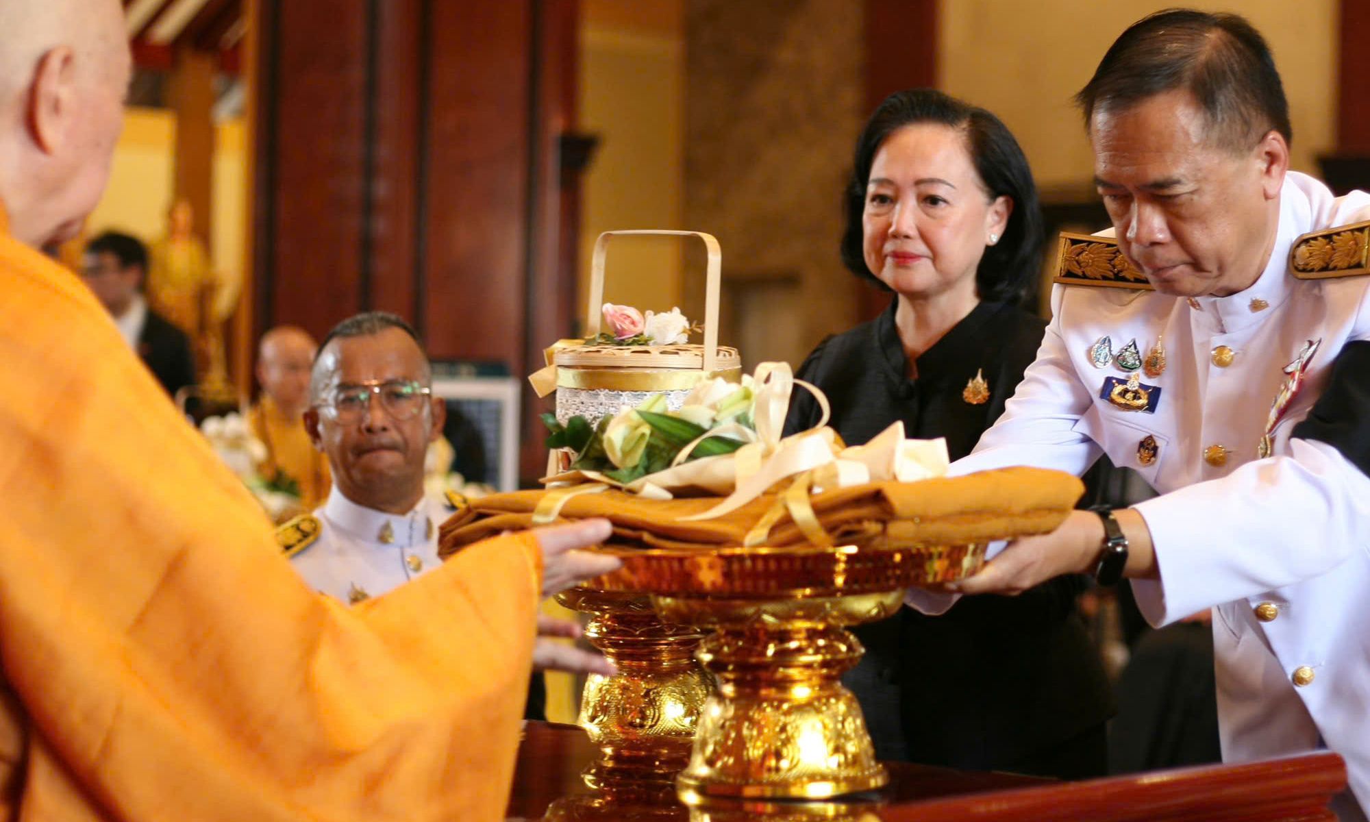 Phái đoàn Ngoại giao Thái Lan chủ trì Lễ Dâng y Kathina Hoàng Gia tại Việt Nam Quốc Tự