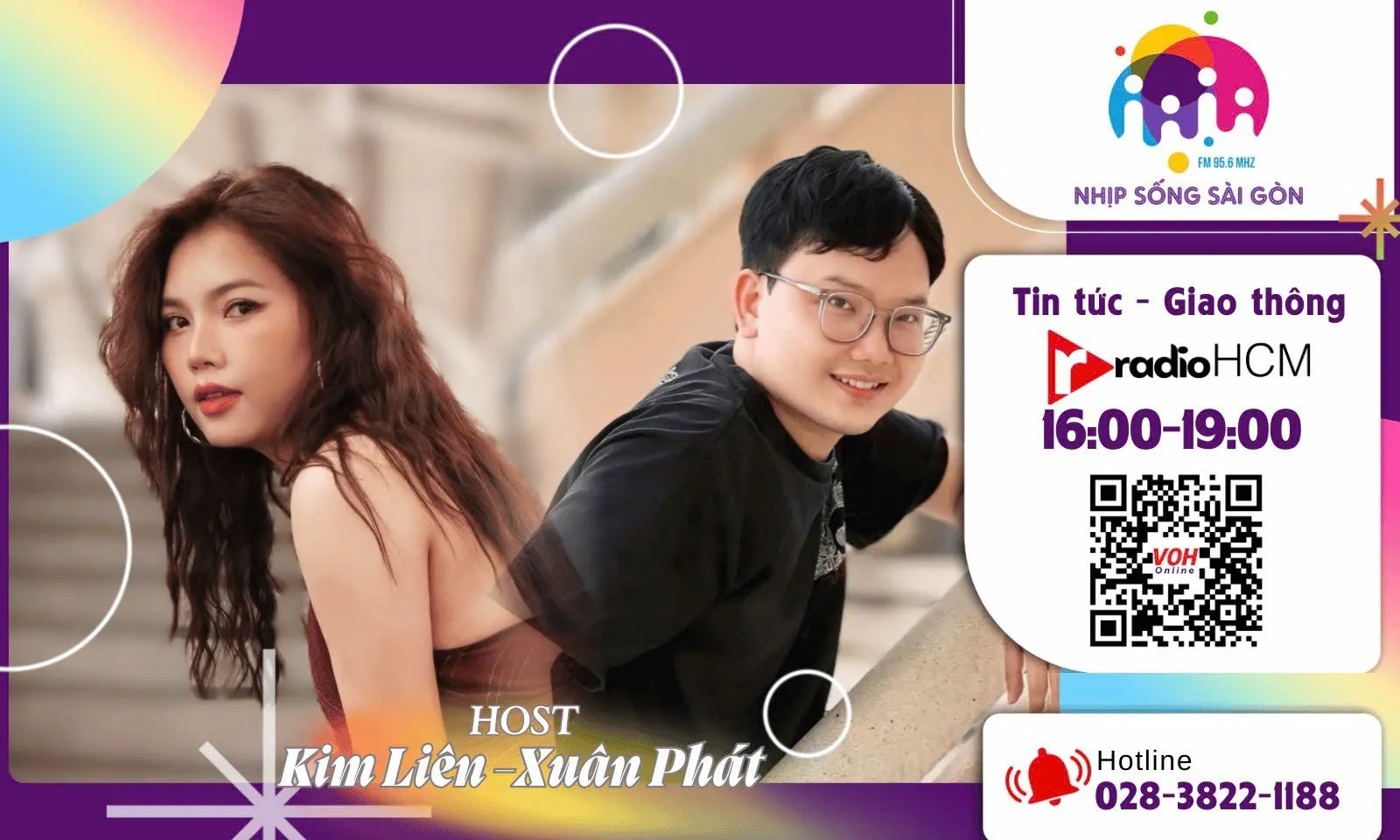 Người dân TP.HCM gom từng bao gạo, thùng mì gửi vùng lũ miền Trung