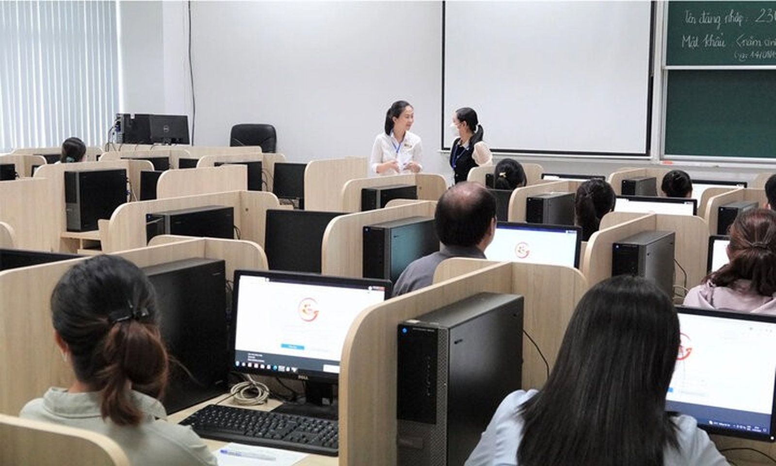 Hàng loạt chính sách mới bắt đầu áp dụng từ tháng 12/2025