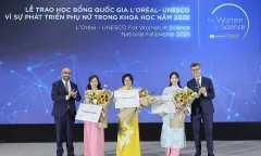 Trao học bổng quốc gia L’Oréal - UNESCO Vì sự phát triển phụ nữ trong khoa học năm 2025 .