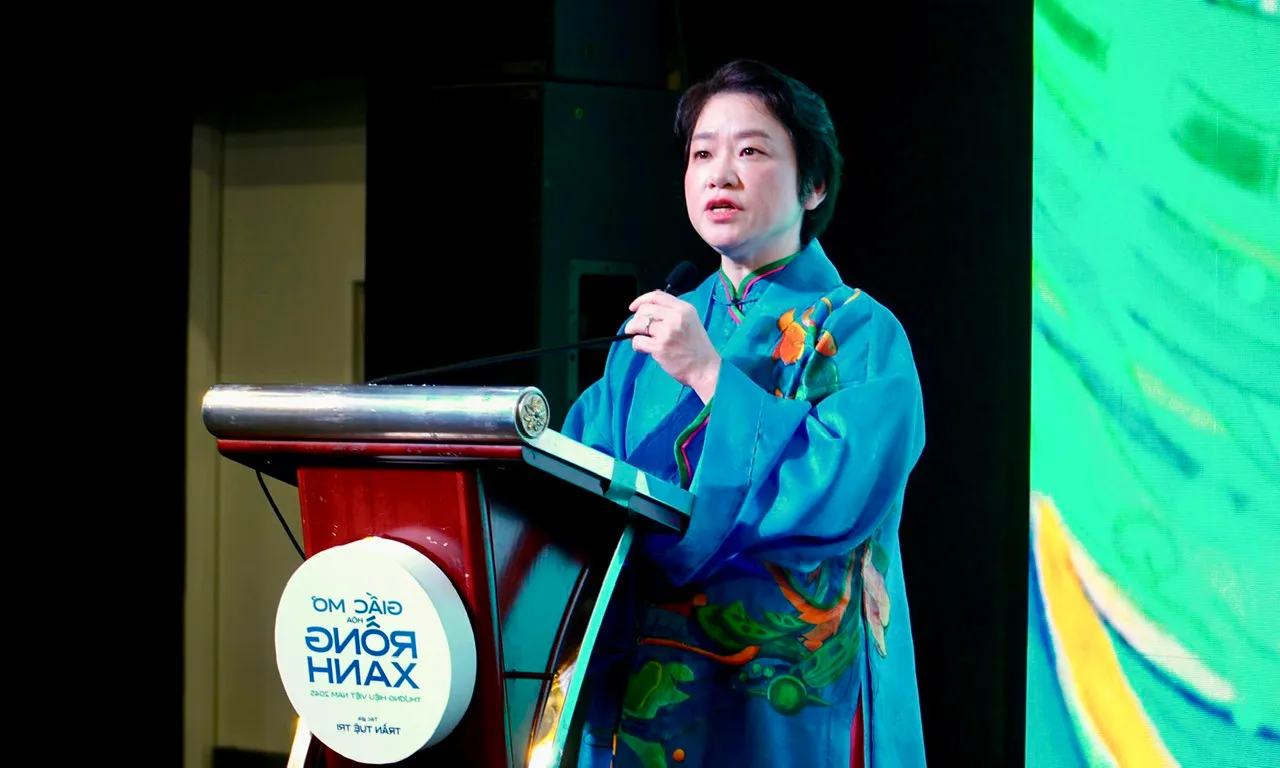 Từ “Thời khắc vàng” đến “Giấc mơ hóa Rồng Xanh”