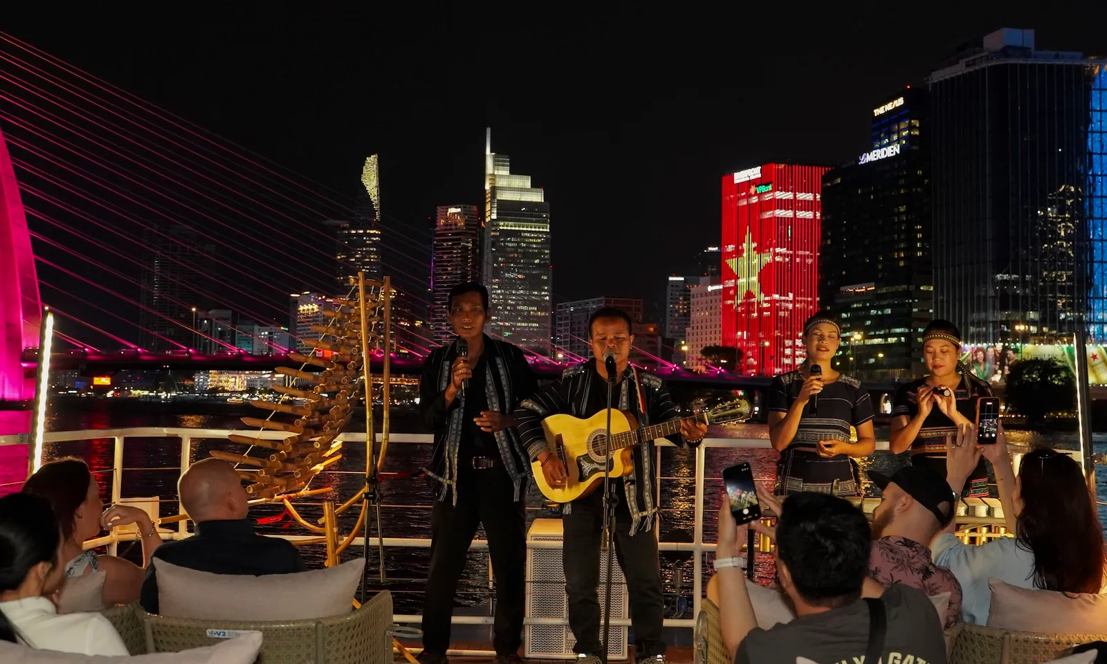 Đánh thức di sản trên dòng sông Sài Gòn