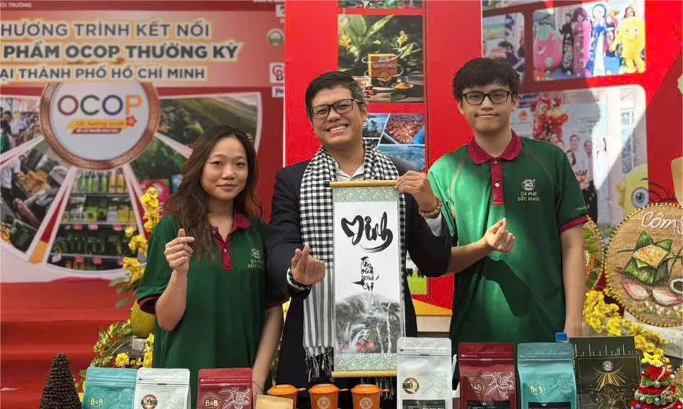 Cà phê phin giấy - Gu riêng cho tín đồ cà phê bận rộn