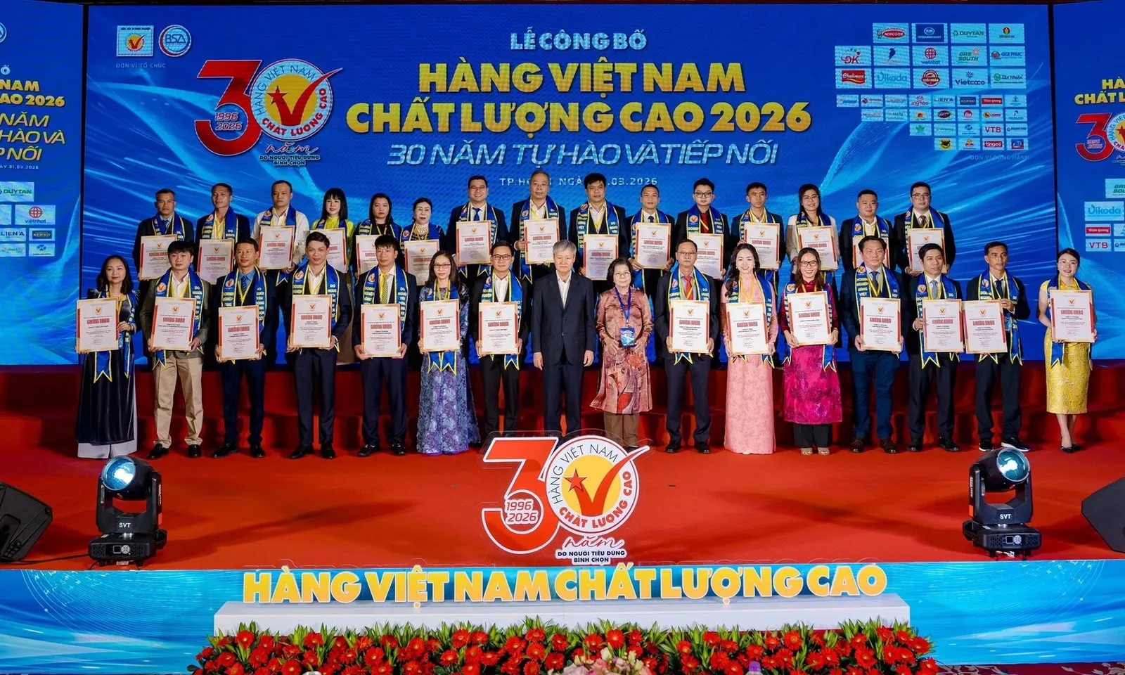 Ba mươi năm Hàng Việt Nam chất lượng cao: Từ lá phiếu người tiêu dùng đến hệ sinh thái niềm tin